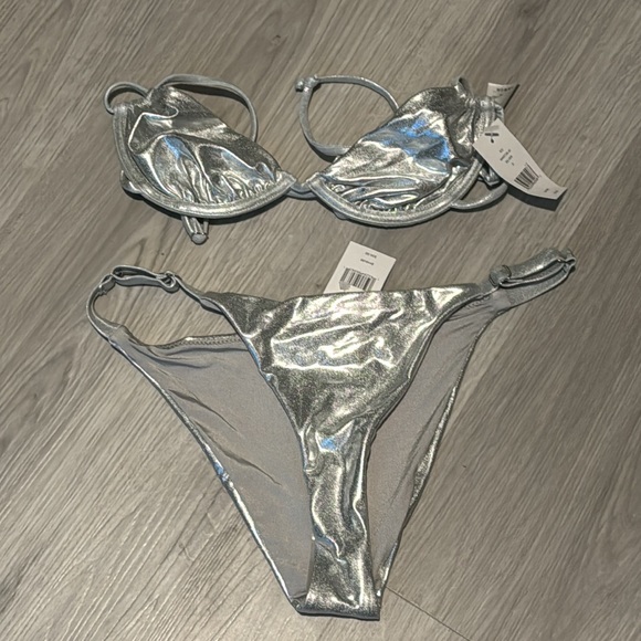 WeWoreWhat silver bikini NWT - Picture 4 of 6